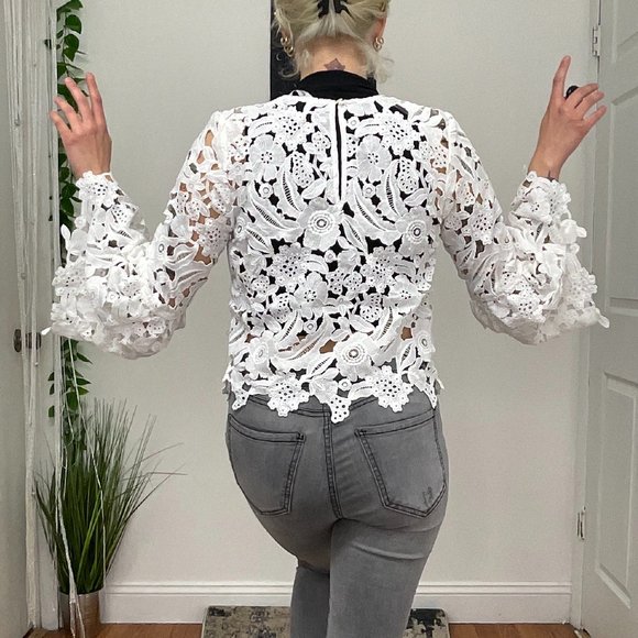 DECJUBA Bell Sleeve Eyelet Floral Lace Top Blouse Size 10 White - Picture 9 of 11
